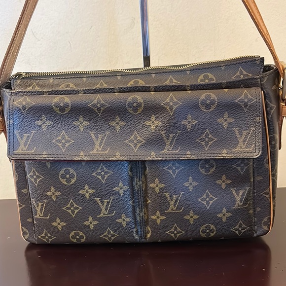Louis Vuitton Brown Monogram Men's Bag - Picture 1 of 8
